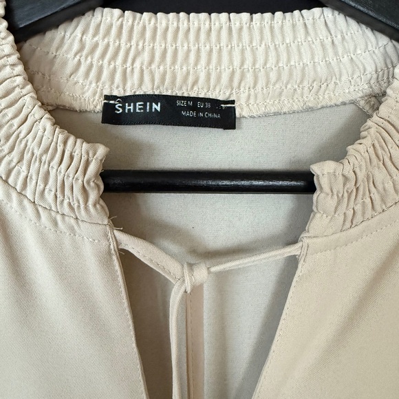 SHEIN fluttering dress - Picture 8 of 8